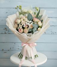 Букет цветов из:  Розы и Лизиантусы #REPLACE_PRED# Розе Челябинской области
