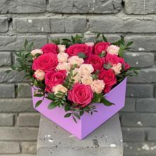 Цветочная композиция из Розы в коробке #REPLACE_PRED# Розе Челябинской области