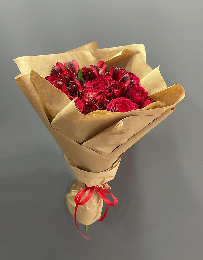 Букет цветов из: Альстромерии и Розы в Розе Челябинской области