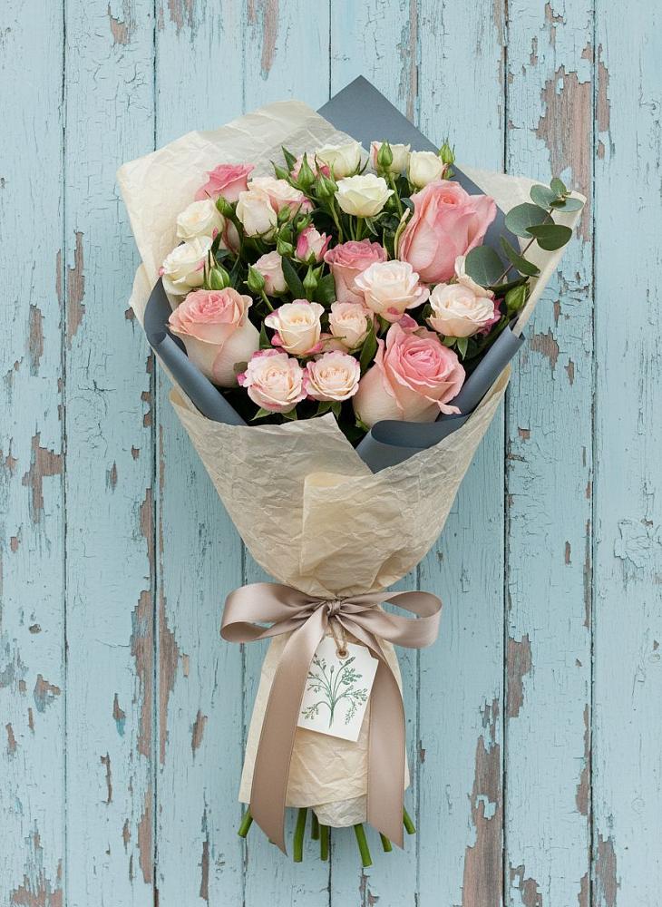 Букет цветов из: Розы в Розе Челябинской области