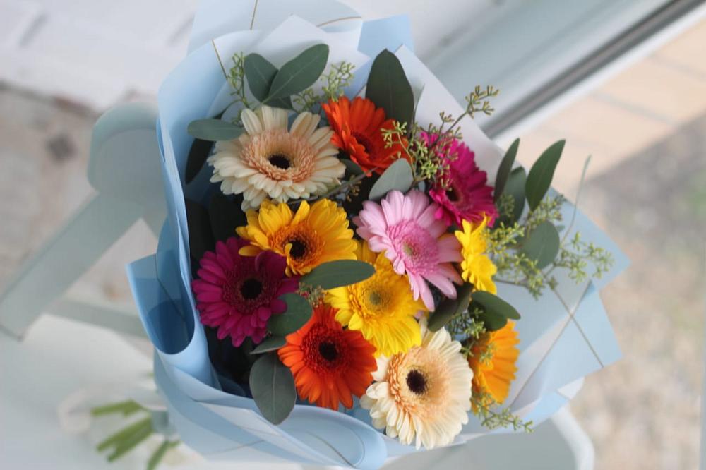 Букет цветов из: Герберы в Розе Челябинской области