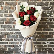 Букет цветов из:  Розы в Розе Челябинской области