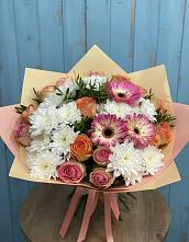 Букет цветов из:  Розы, Герберы и Хризантемы в Розе Челябинской области