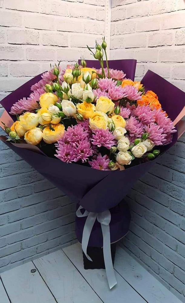Букет цветов из: Хризантемы и Розы в Розе Челябинской области