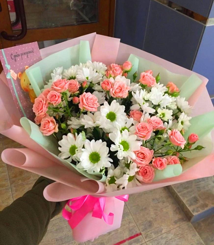 Букет цветов из: Розы и Хризантемы в Розе Челябинской области