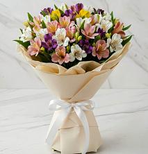 Букет цветов из:  Альстромерии в Розе Челябинской области