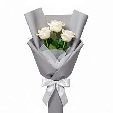 Букет 3 белые розы в Розе Челябинской области