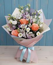 Букет цветов из:  Лизиантусы, Розы, Альстромерии и Гипсофила в Розе Челябинской области