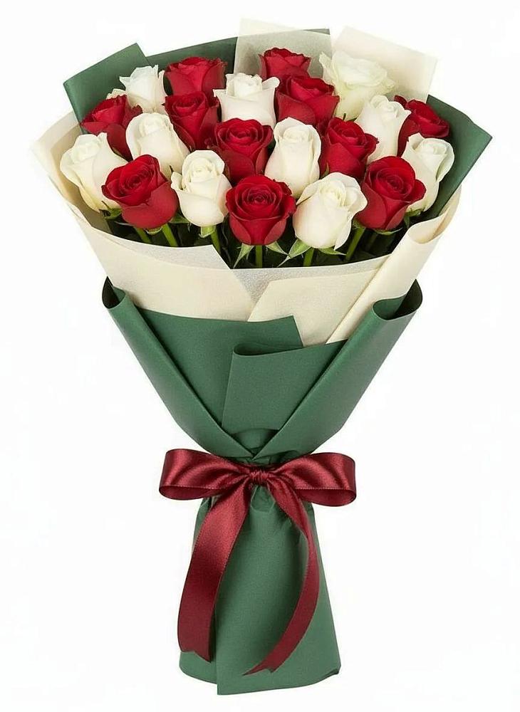 Букет Микс из красных и белых роз в Розе Челябинской области