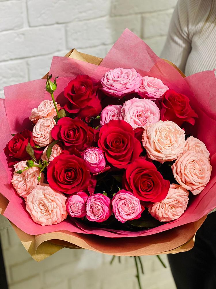 Букет цветов из: Розы в Розе Челябинской области