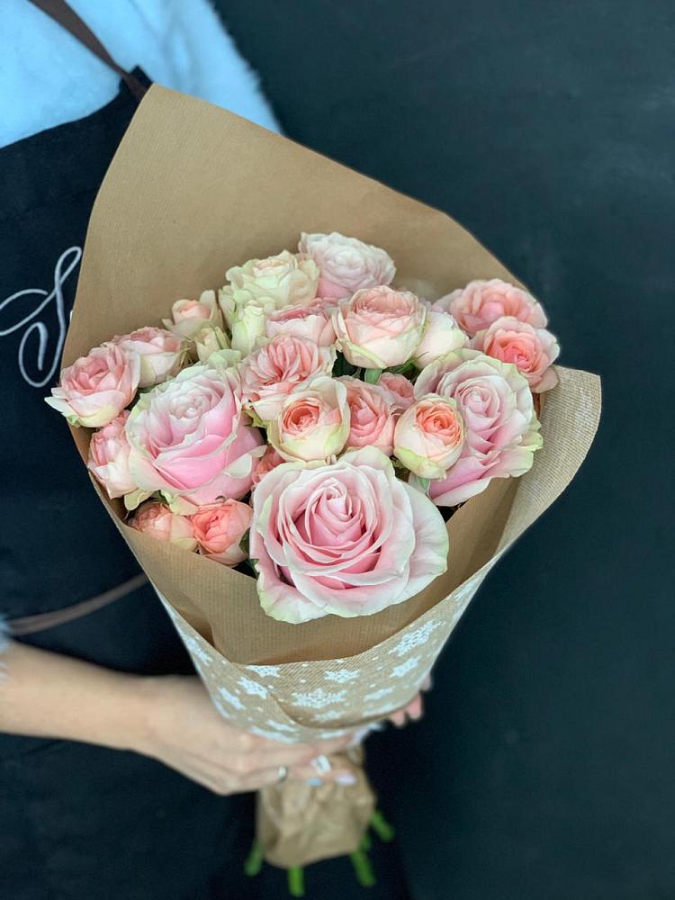 Букет цветов из: Хризантемы и Розы в Розе Челябинской области