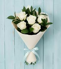 Букет цветов из:  Розы в Розе Челябинской области