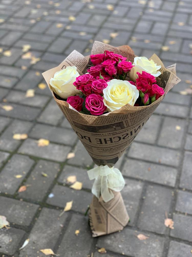 Букет цветов из: Розы в Розе Челябинской области