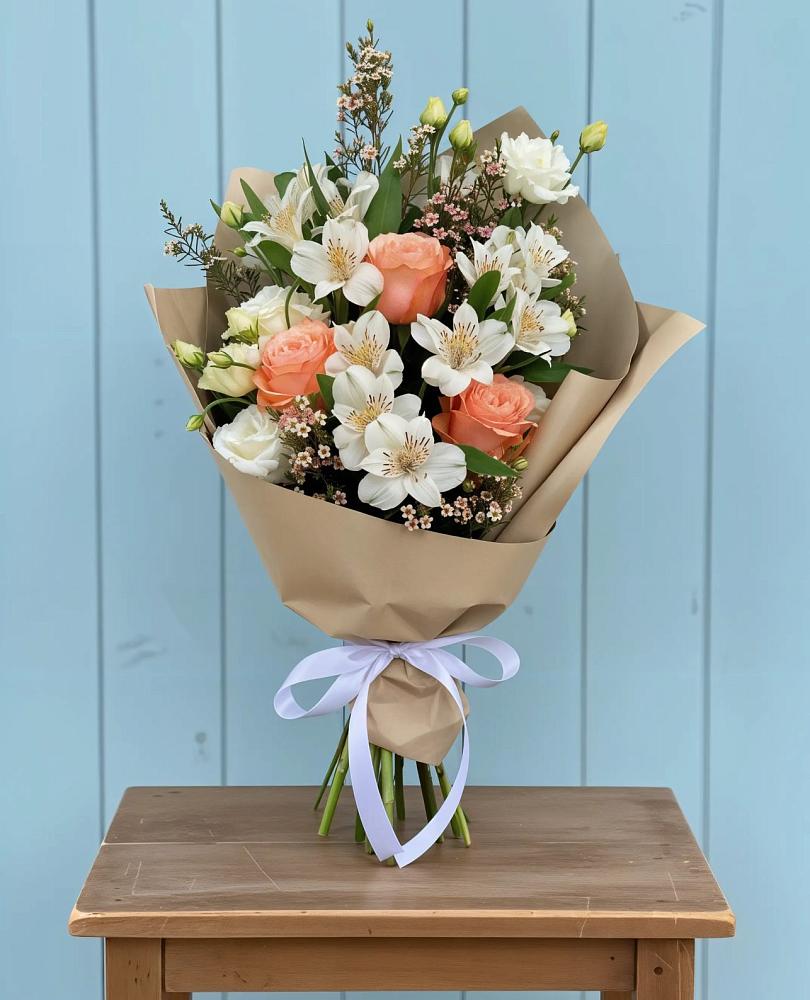 Букет цветов из: Альстромерии, Лизиантусы, Розы и Хризантемы в Розе Челябинской области