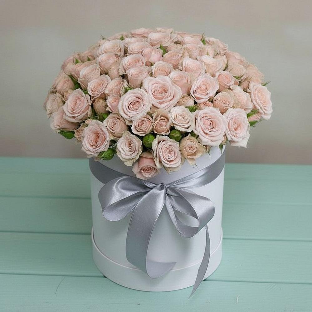 Цветочная композиция из Розы в шляпной коробке в Розе Челябинской области
